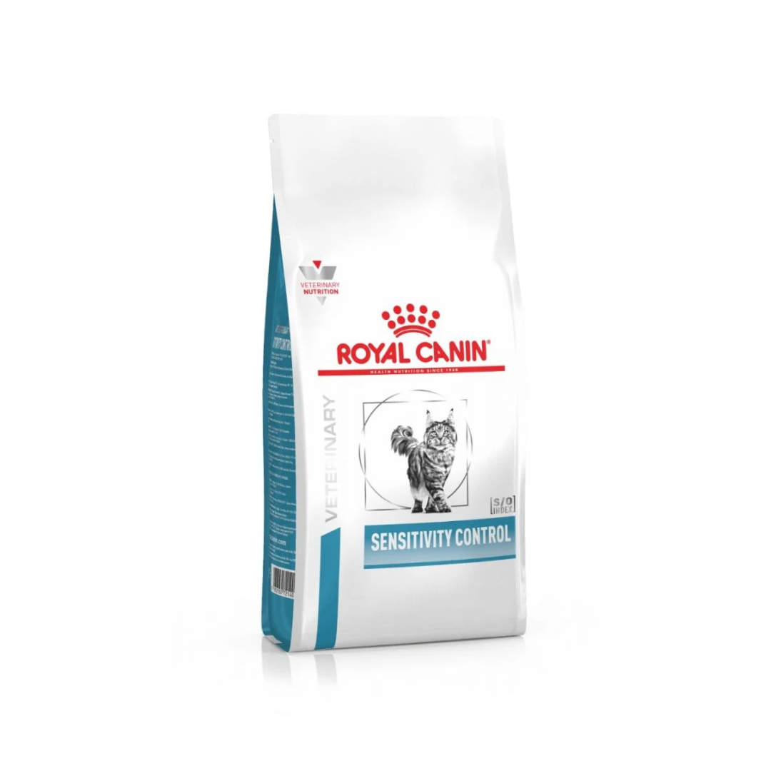 t 1.5kg bag of Royal Canin Veterinary Health Nutrition Feline Sensitivity Control dry cat food for food intolerance and digestive support.